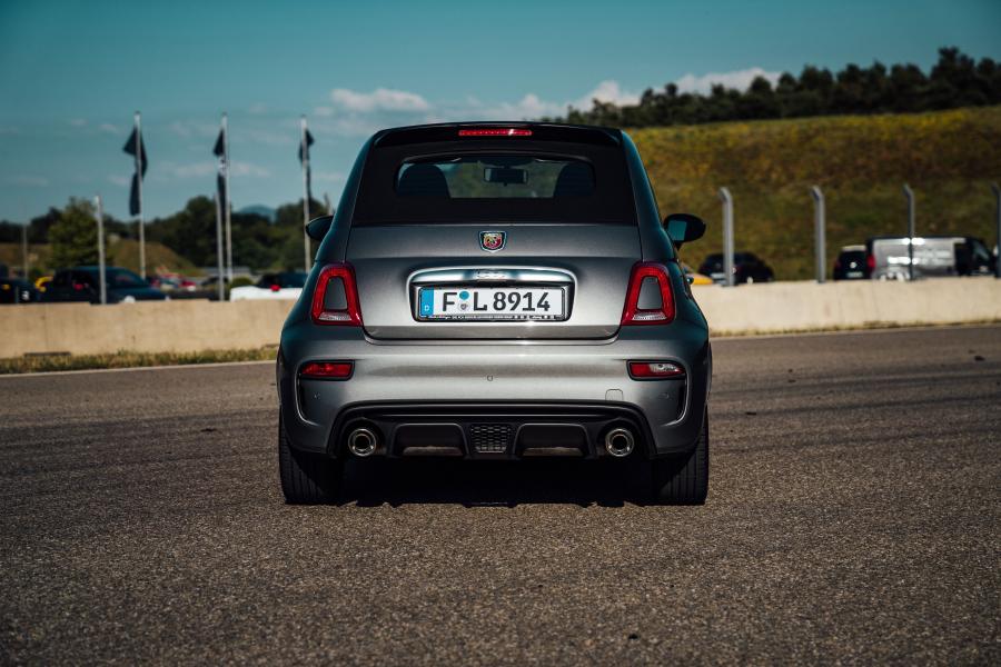  Abarth 595C (312) 2016 года  (WW) (фото 19 из 26)
